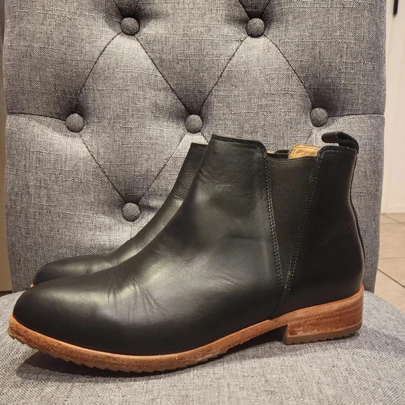 New Nisolo Eva Everyday Chelsea Boots | Fall Boots | Size 6.5 - Picture 8 of 10